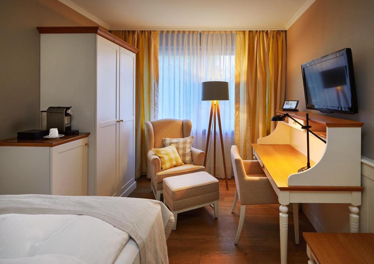 טימנדורפר שטרנד Fuchsbau Romantik Hotel & Spa Restaurant & Fox Bar מראה חיצוני תמונה
